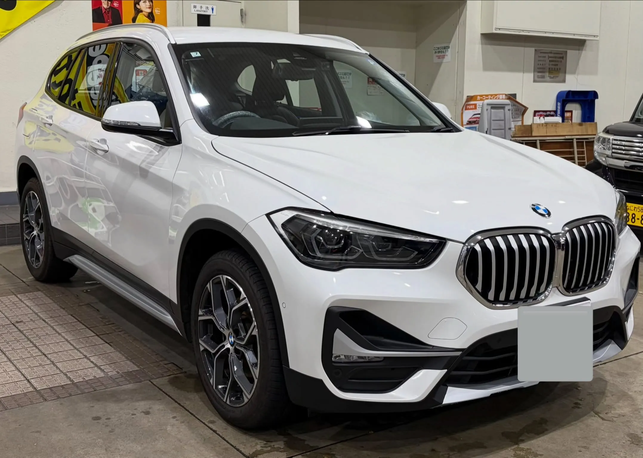 今回施工させて頂いたお車はBMWX1です！✨